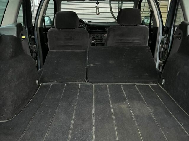 Черный Фольксваген Пассат Вариант, объемом двигателя 1.9 л и пробегом 250 тыс. км за 2700 $, фото 8 на Automoto.ua