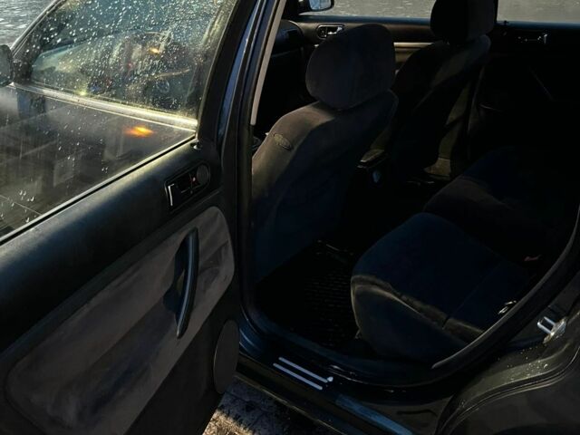 Черный Фольксваген Пассат Вариант, объемом двигателя 1.9 л и пробегом 250 тыс. км за 2700 $, фото 4 на Automoto.ua