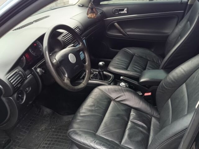 Черный Фольксваген Пассат Вариант, объемом двигателя 2.5 л и пробегом 405 тыс. км за 3700 $, фото 1 на Automoto.ua