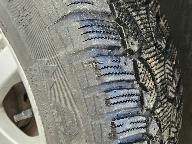 Черный Фольксваген Пассат Вариант, объемом двигателя 1.9 л и пробегом 373 тыс. км за 4800 $, фото 2 на Automoto.ua