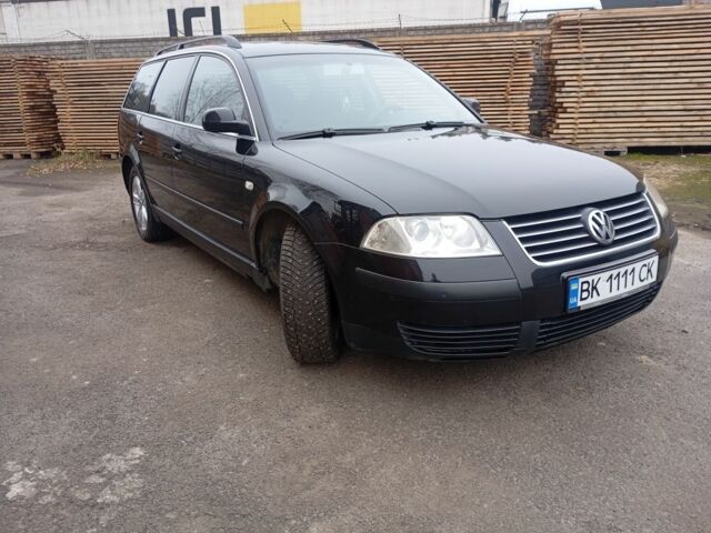 Черный Фольксваген Пассат Вариант, объемом двигателя 1.6 л и пробегом 313 тыс. км за 4100 $, фото 9 на Automoto.ua