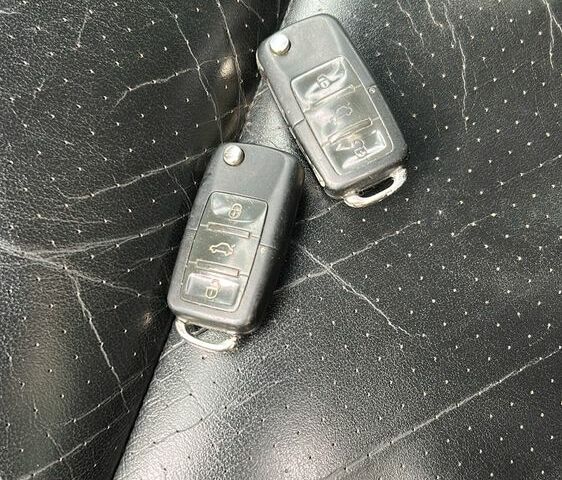 Чорний Фольксваген Пассат Варіант, об'ємом двигуна 0 л та пробігом 295 тис. км за 2300 $, фото 9 на Automoto.ua