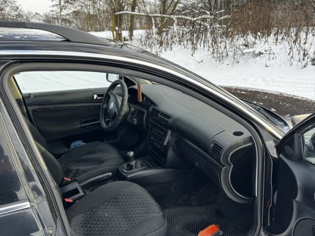 Черный Фольксваген Пассат Вариант, объемом двигателя 1.9 л и пробегом 300 тыс. км за 3799 $, фото 13 на Automoto.ua