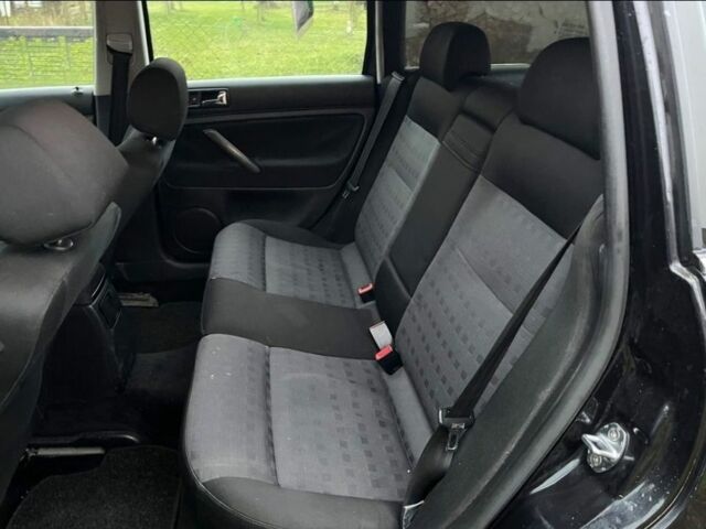 Черный Фольксваген Пассат Вариант, объемом двигателя 1.9 л и пробегом 210 тыс. км за 1400 $, фото 8 на Automoto.ua