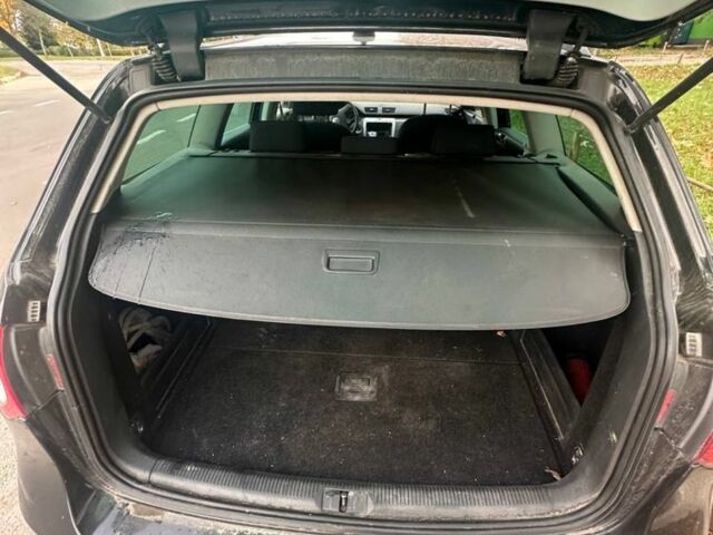 Фольксваген Пассат Вариант 2003 в Киеве на Automoto.ua Черный Фольксваген Пассат Вариант, объемом двигателя 2 л и пробегом 333 тыс. км за 2100 $, фото 5 на Automoto.ua