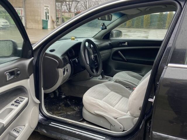 Черный Фольксваген Пассат Вариант, объемом двигателя 1.9 л и пробегом 340 тыс. км за 1700 $, фото 6 на Automoto.ua