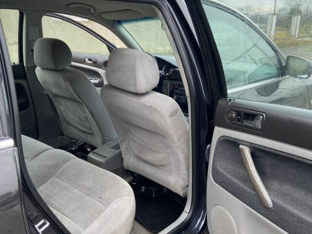 Черный Фольксваген Пассат Вариант, объемом двигателя 1.9 л и пробегом 340 тыс. км за 1700 $, фото 8 на Automoto.ua