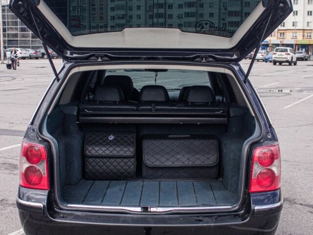 Черный Фольксваген Пассат Вариант, объемом двигателя 2 л и пробегом 358 тыс. км за 4658 $, фото 4 на Automoto.ua