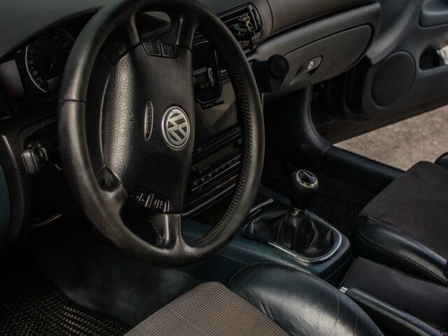 Черный Фольксваген Пассат Вариант, объемом двигателя 2 л и пробегом 358 тыс. км за 4658 $, фото 11 на Automoto.ua