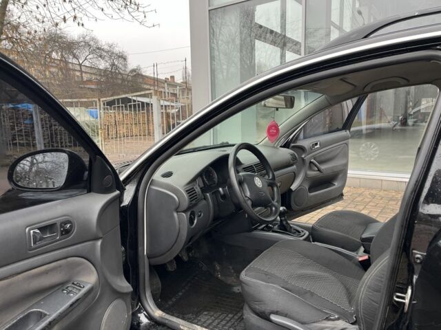 Чорний Фольксваген Пассат Варіант, об'ємом двигуна 1.9 л та пробігом 335 тис. км за 4500 $, фото 17 на Automoto.ua