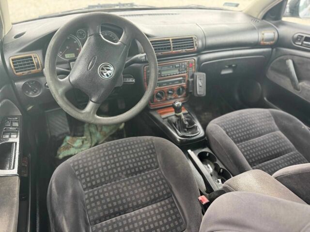 Чорний Фольксваген Пассат Варіант, об'ємом двигуна 2 л та пробігом 50 тис. км за 2199 $, фото 3 на Automoto.ua