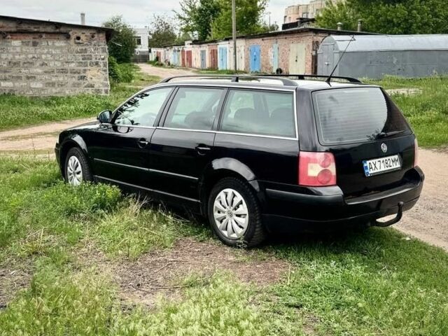 Черный Фольксваген Пассат Вариант, объемом двигателя 1.6 л и пробегом 263 тыс. км за 3999 $, фото 2 на Automoto.ua