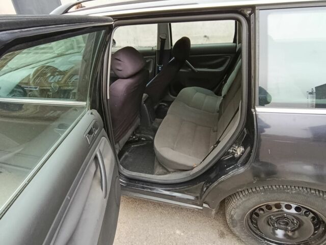 Чорний Фольксваген Пассат Варіант, об'ємом двигуна 1.9 л та пробігом 440 тис. км за 2300 $, фото 5 на Automoto.ua