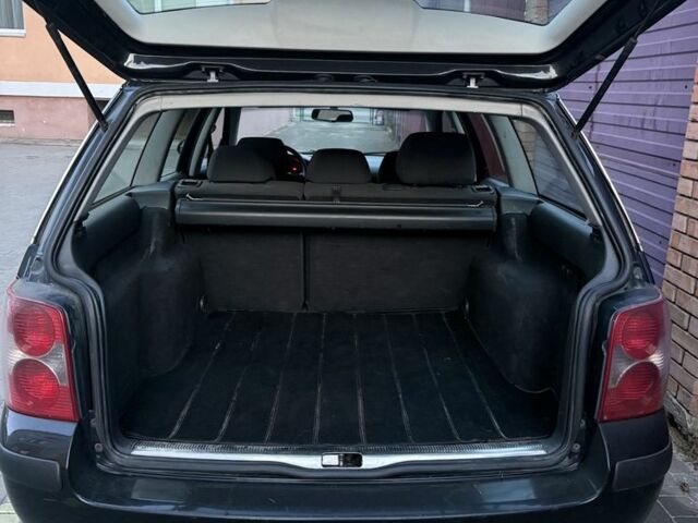 Чорний Фольксваген Пассат Варіант, об'ємом двигуна 2 л та пробігом 290 тис. км за 2700 $, фото 1 на Automoto.ua