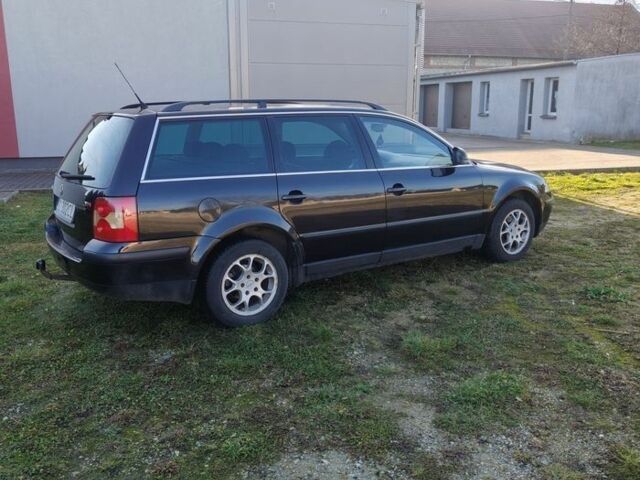 Чорний Фольксваген Пассат Варіант, об'ємом двигуна 1.9 л та пробігом 280 тис. км за 1300 $, фото 1 на Automoto.ua