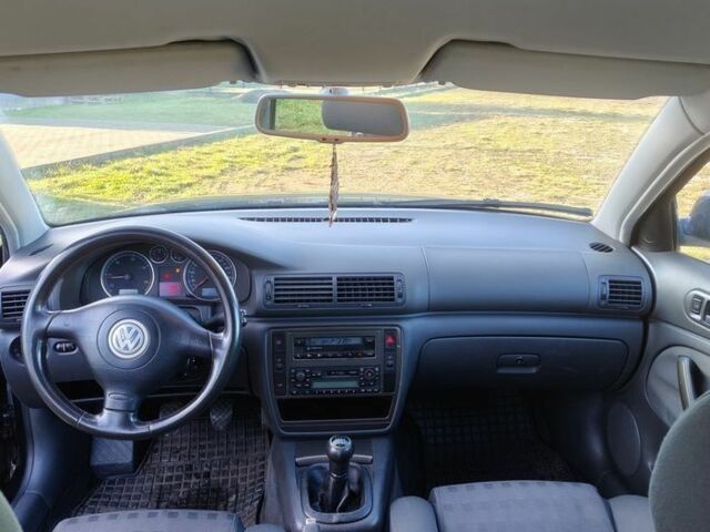 Чорний Фольксваген Пассат Варіант, об'ємом двигуна 1.9 л та пробігом 280 тис. км за 1300 $, фото 6 на Automoto.ua