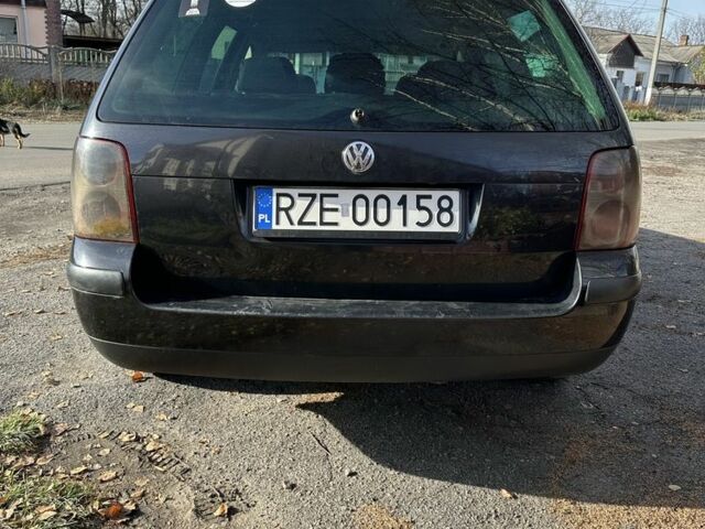 Черный Фольксваген Пассат Вариант, объемом двигателя 1.9 л и пробегом 330 тыс. км за 2499 $, фото 4 на Automoto.ua