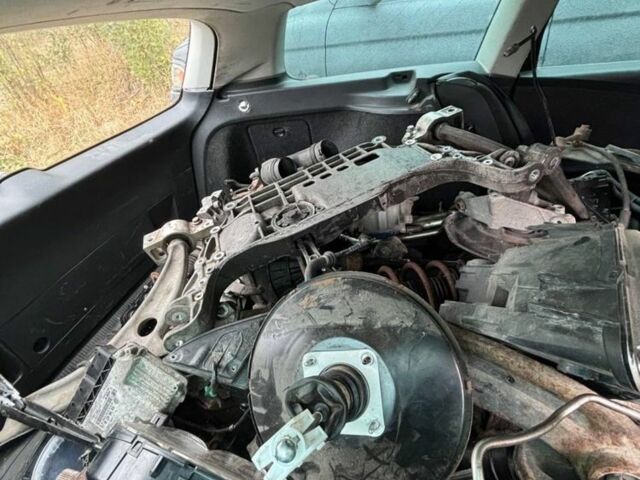 Фольксваген Пассат Вариант 2005 в Киеве на Automoto.ua Черный Фольксваген Пассат Вариант, объемом двигателя 2 л и пробегом 300 тыс. км за 1800 $, фото 7 на Automoto.ua