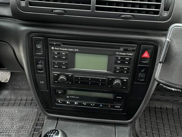 Черный Фольксваген Пассат Вариант, объемом двигателя 2 л и пробегом 274 тыс. км за 4499 $, фото 22 на Automoto.ua