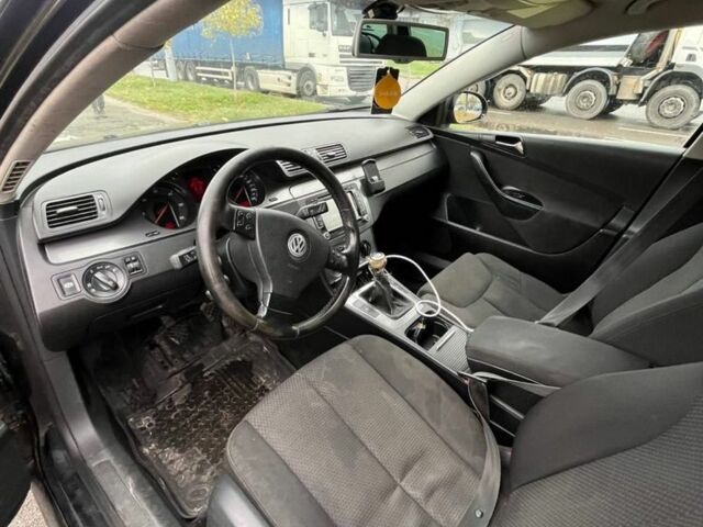 Фольксваген Пассат Вариант 2005 в Киеве на Automoto.ua Черный Фольксваген Пассат Вариант, объемом двигателя 2 л и пробегом 300 тыс. км за 1800 $, фото 8 на Automoto.ua