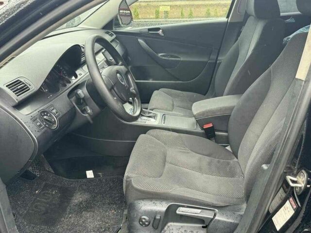 Черный Фольксваген Пассат Вариант, объемом двигателя 1.9 л и пробегом 243 тыс. км за 1725 $, фото 11 на Automoto.ua