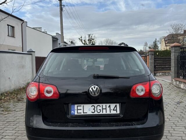 Черный Фольксваген Пассат Вариант, объемом двигателя 2 л и пробегом 400 тыс. км за 2600 $, фото 5 на Automoto.ua