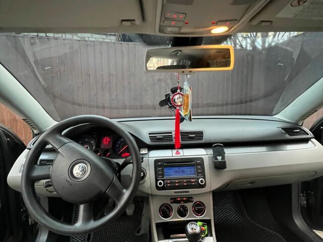 Черный Фольксваген Пассат Вариант, объемом двигателя 1.9 л и пробегом 406 тыс. км за 6300 $, фото 3 на Automoto.ua