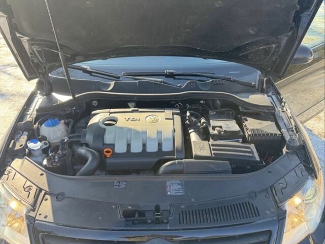 Чорний Фольксваген Пассат Варіант, об'ємом двигуна 2 л та пробігом 280 тис. км за 3000 $, фото 4 на Automoto.ua