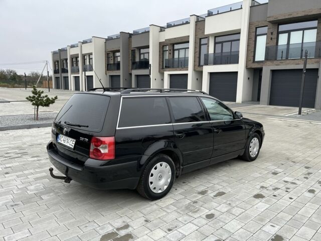 Черный Фольксваген Пассат Вариант, объемом двигателя 2 л и пробегом 274 тыс. км за 4499 $, фото 3 на Automoto.ua