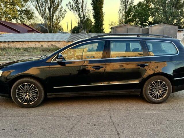 Черный Фольксваген Пассат Вариант, объемом двигателя 2 л и пробегом 315 тыс. км за 5800 $, фото 2 на Automoto.ua