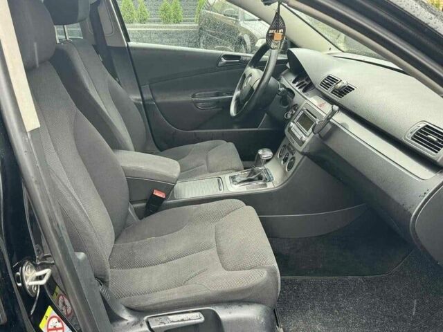 Черный Фольксваген Пассат Вариант, объемом двигателя 1.9 л и пробегом 243 тыс. км за 1725 $, фото 13 на Automoto.ua