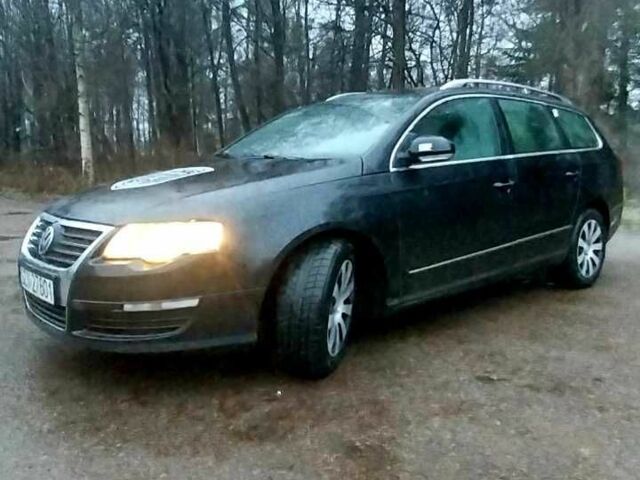 Черный Фольксваген Пассат Вариант, объемом двигателя 1.9 л и пробегом 300 тыс. км за 2450 $, фото 2 на Automoto.ua