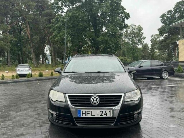 Черный Фольксваген Пассат Вариант, объемом двигателя 1.9 л и пробегом 243 тыс. км за 1725 $, фото 1 на Automoto.ua