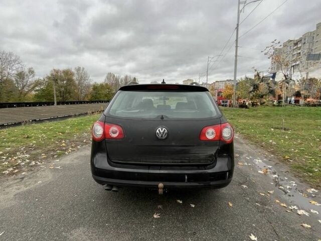 Фольксваген Пассат Вариант 2005 в Киеве на Automoto.ua Черный Фольксваген Пассат Вариант, объемом двигателя 2 л и пробегом 300 тыс. км за 1800 $, фото 5 на Automoto.ua