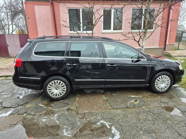 Черный Фольксваген Пассат Вариант, объемом двигателя 2 л и пробегом 315 тыс. км за 6200 $, фото 2 на Automoto.ua