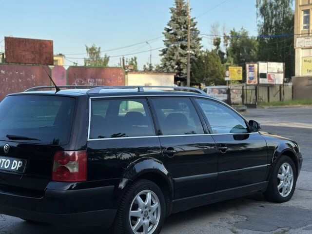 Черный Фольксваген Пассат Вариант, объемом двигателя 1.9 л и пробегом 330 тыс. км за 2799 $, фото 3 на Automoto.ua
