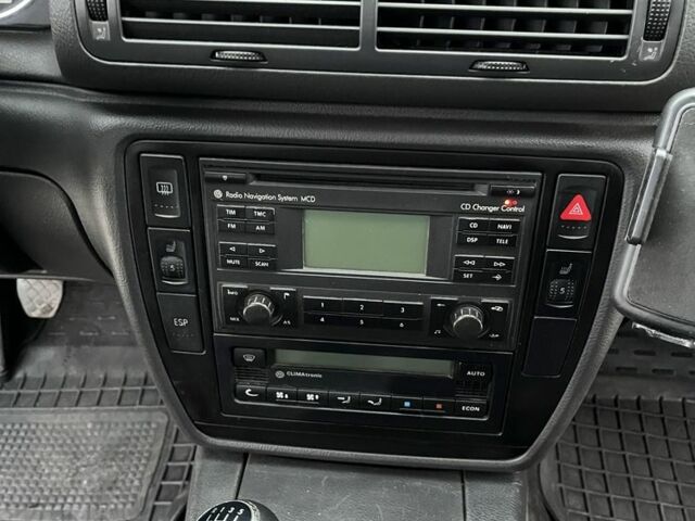 Черный Фольксваген Пассат Вариант, объемом двигателя 2 л и пробегом 274 тыс. км за 4499 $, фото 19 на Automoto.ua