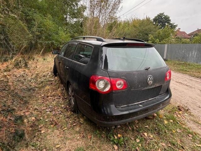 Фольксваген Пассат Вариант 2005 в Киеве на Automoto.ua Черный Фольксваген Пассат Вариант, объемом двигателя 2 л и пробегом 300 тыс. км за 1800 $, фото 5 на Automoto.ua