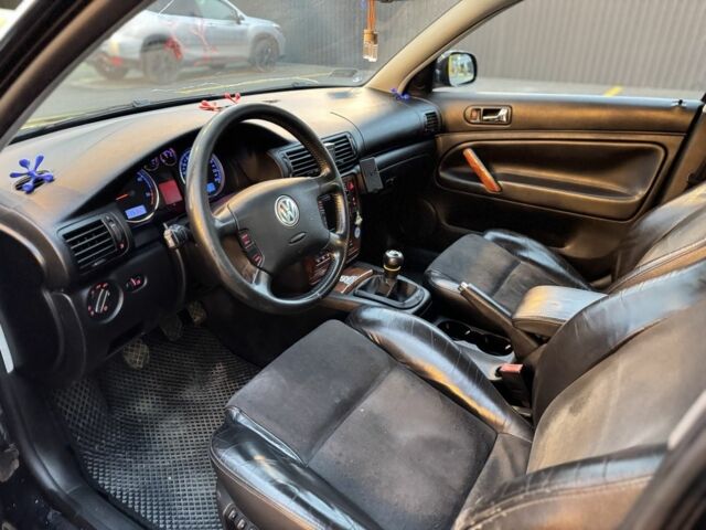 Чорний Фольксваген Пассат Варіант, об'ємом двигуна 2.5 л та пробігом 285 тис. км за 2700 $, фото 6 на Automoto.ua