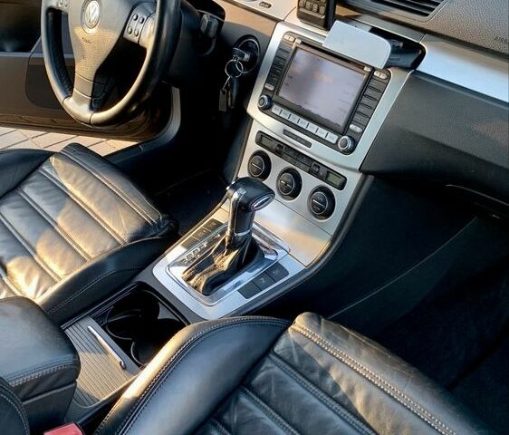 Чорний Фольксваген Пассат Варіант, об'ємом двигуна 2 л та пробігом 325 тис. км за 6200 $, фото 14 на Automoto.ua