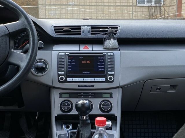 Фольксваген Пассат Вариант 2006 в Кривом Роге на Automoto.ua Черный Фольксваген Пассат Вариант, объемом двигателя 2 л и пробегом 317 тыс. км за 6450 $, фото 22 на Automoto.ua