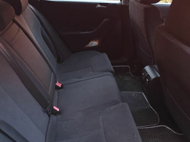 Черный Фольксваген Пассат Вариант, объемом двигателя 2 л и пробегом 225 тыс. км за 6000 $, фото 9 на Automoto.ua