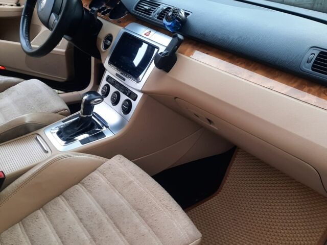 Черный Фольксваген Пассат Вариант, объемом двигателя 2 л и пробегом 240 тыс. км за 6400 $, фото 7 на Automoto.ua