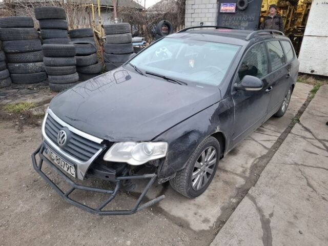 Черный Фольксваген Пассат Вариант, объемом двигателя 2 л и пробегом 450 тыс. км за 2999 $, фото 2 на Automoto.ua