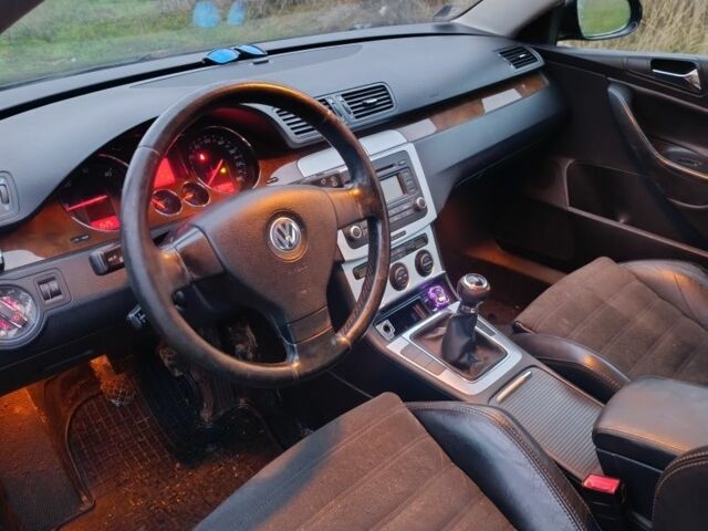 Чорний Фольксваген Пассат Варіант, об'ємом двигуна 2 л та пробігом 330 тис. км за 2900 $, фото 9 на Automoto.ua