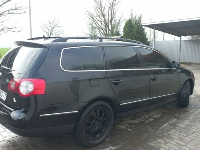 Черный Фольксваген Пассат Вариант, объемом двигателя 2 л и пробегом 350 тыс. км за 5700 $, фото 4 на Automoto.ua