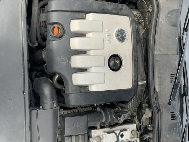 Фольксваген Пассат Вариант 2006 в Горохов на Automoto.ua Черный Фольксваген Пассат Вариант, объемом двигателя 2 л и пробегом 274 тыс. км за 6500 $, фото 17 на Automoto.ua