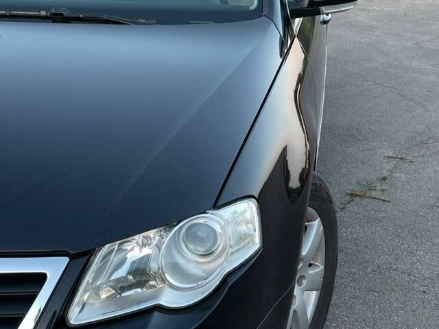 Черный Фольксваген Пассат Вариант, объемом двигателя 1.6 л и пробегом 304 тыс. км за 5500 $, фото 2 на Automoto.ua