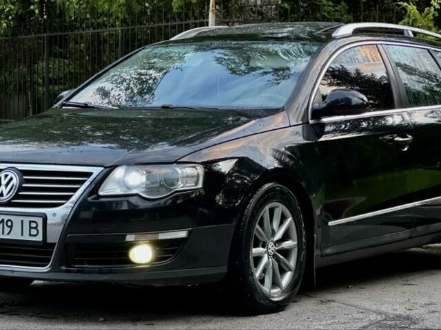 Чорний Фольксваген Пассат Варіант, об'ємом двигуна 2 л та пробігом 325 тис. км за 6200 $, фото 3 на Automoto.ua