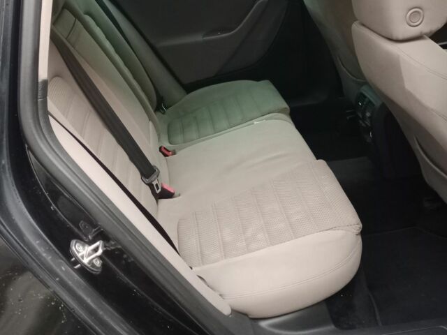 Черный Фольксваген Пассат Вариант, объемом двигателя 2 л и пробегом 300 тыс. км за 2300 $, фото 6 на Automoto.ua